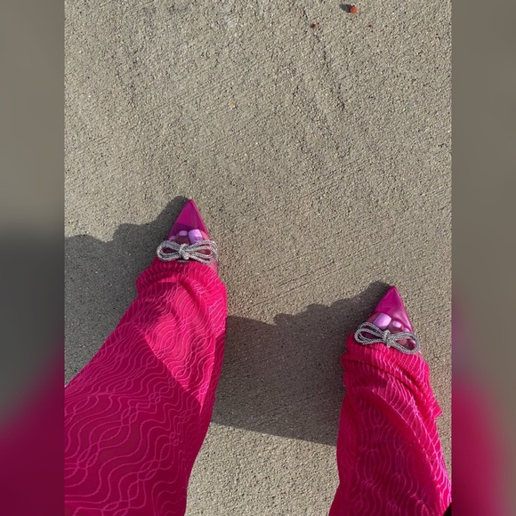 π Valentine Hot Fuchsia Diamond Embellished Pumps - Picture 10 of 11